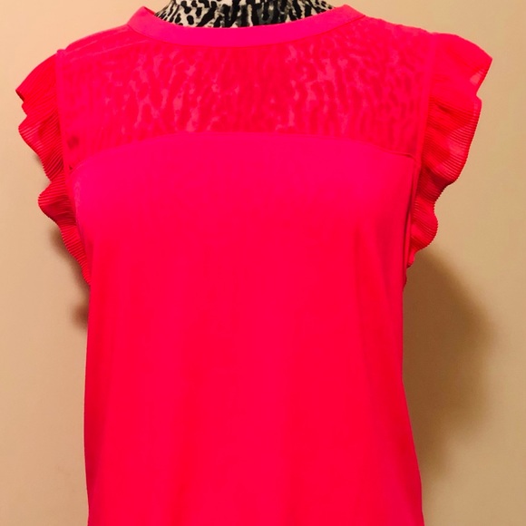 Fuchsia Hot Pink flutter sleeve blouse - CUTE! NEW - Picture 2 of 5